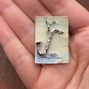 Vintage Wells 925 Sterling Silver Saxophone Music Pendant Bracelet Charm